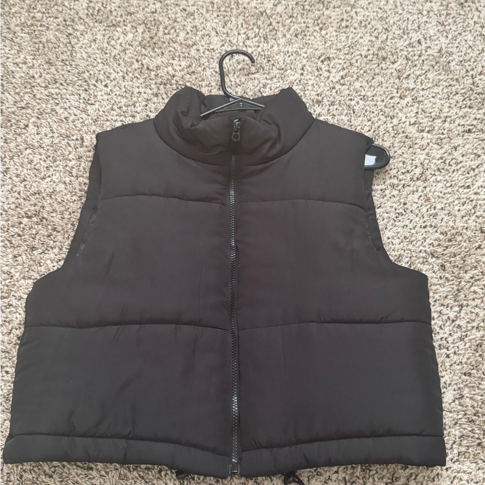 Black Womans Puffer Vest